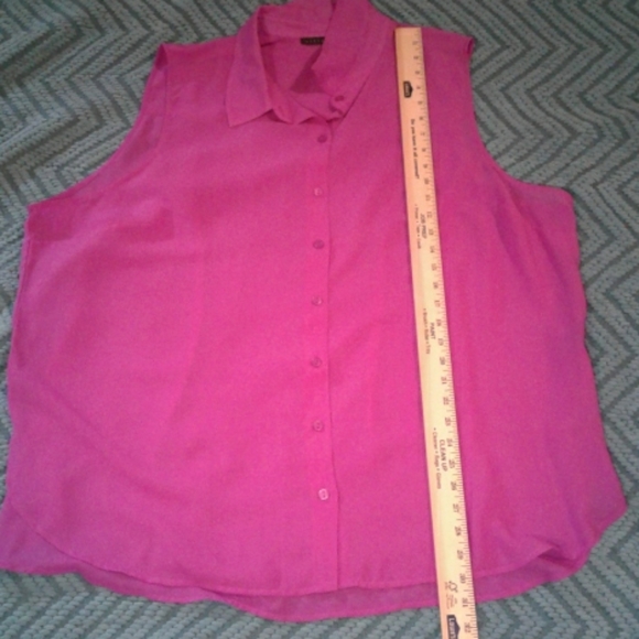 Attention pink blouse - Picture 3 of 3